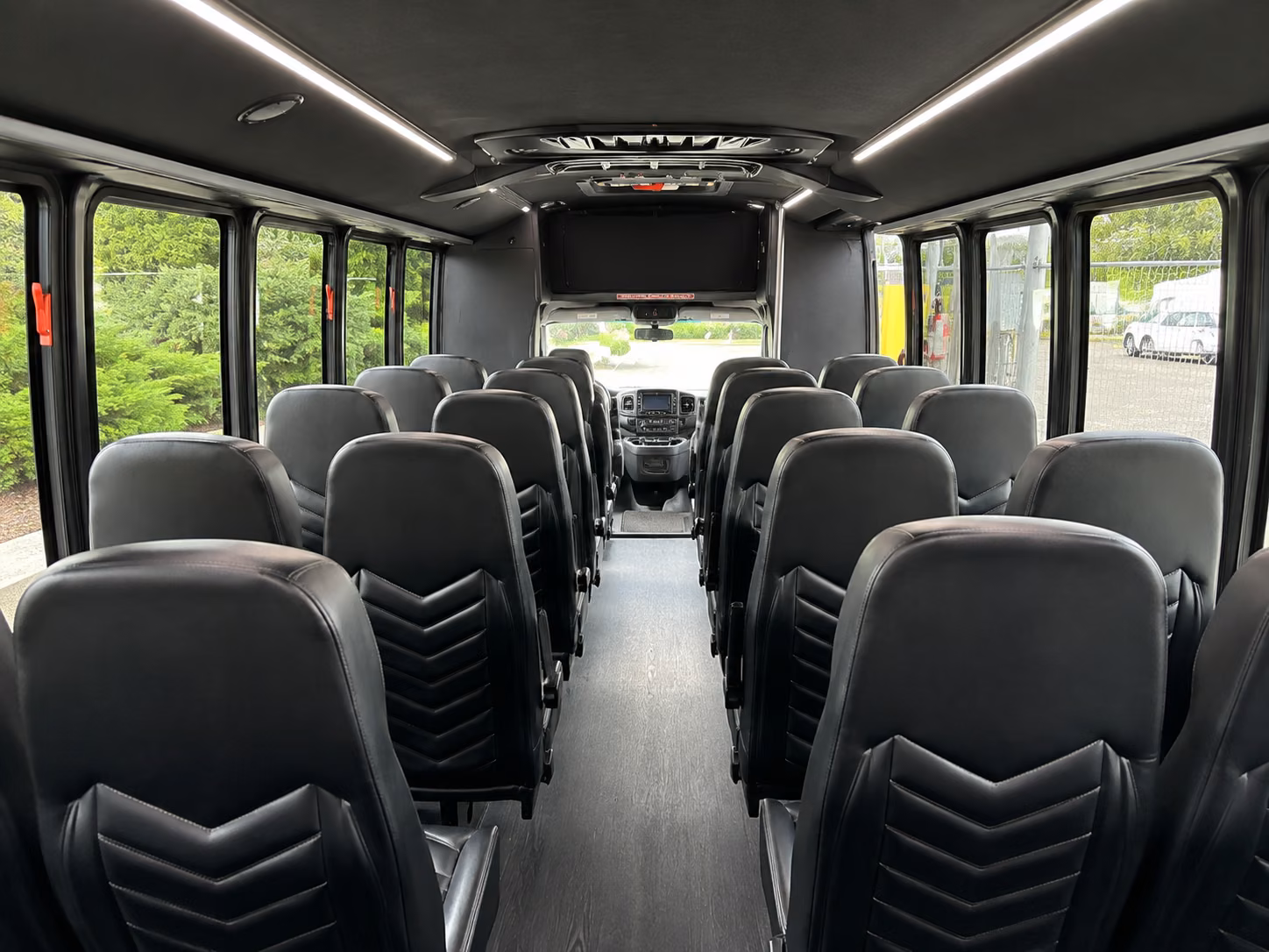 charter bus rentals for sammamish students heading to bellevue prom venues