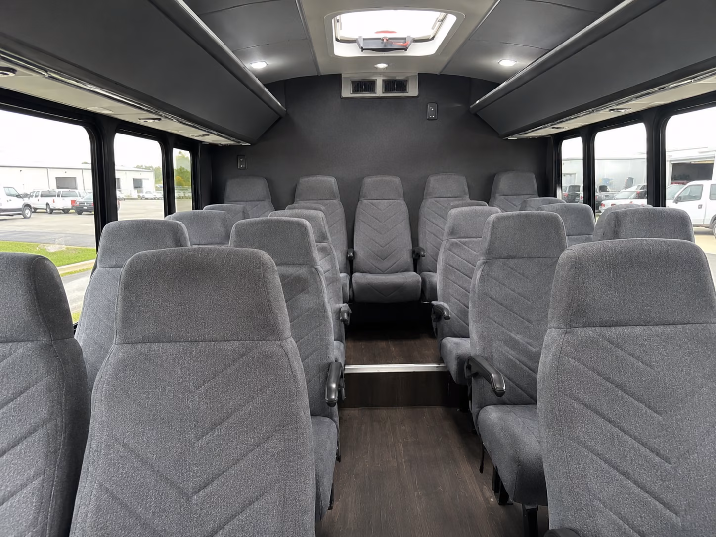 sammamish 15 passenger minibus inside