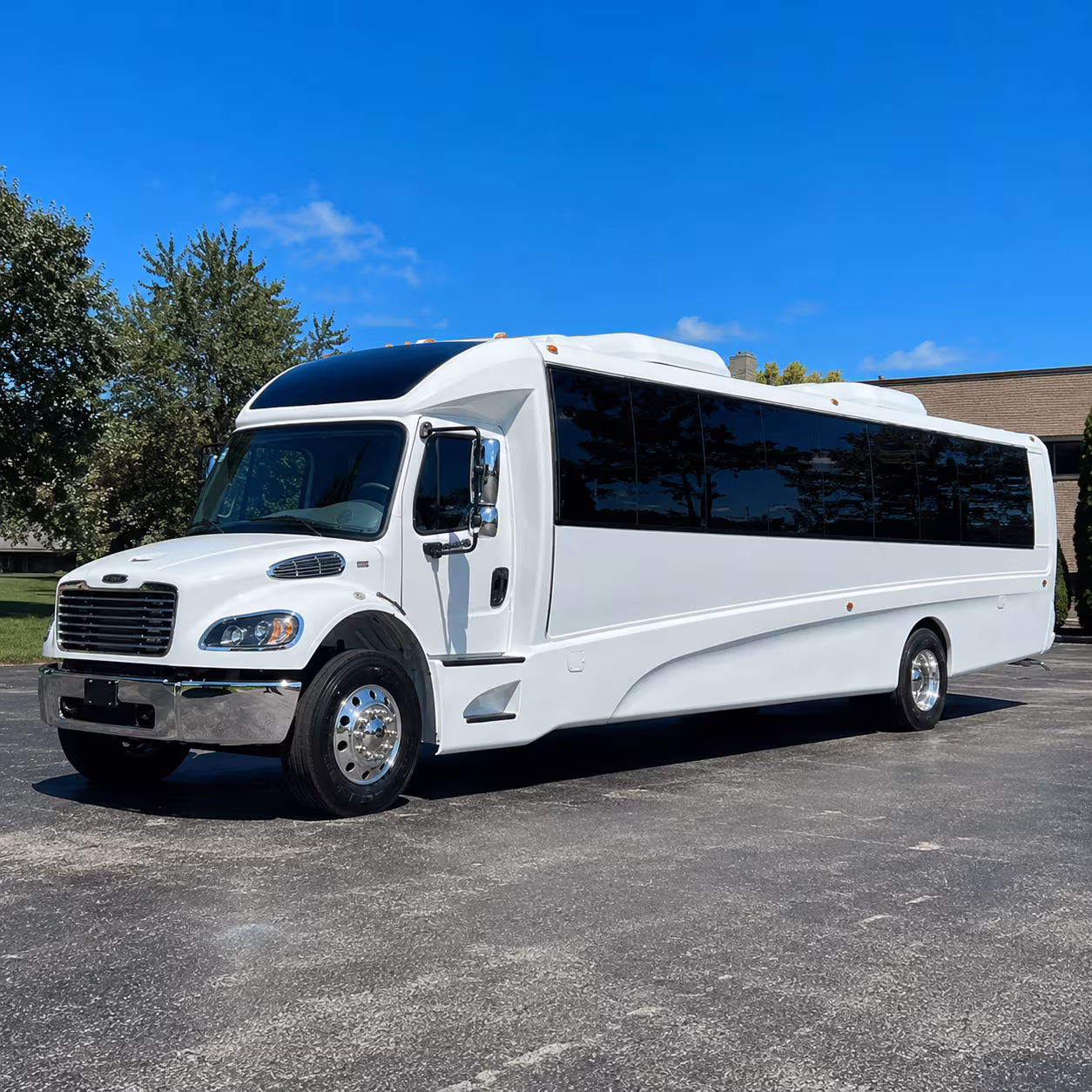 sammamish 15 passenger minibus