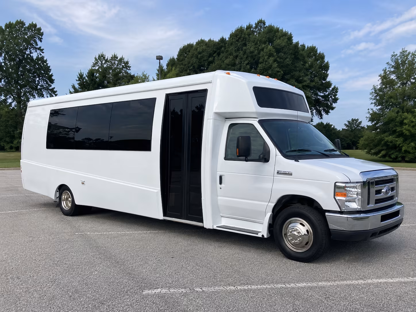 sammamish 18 passenger party bus