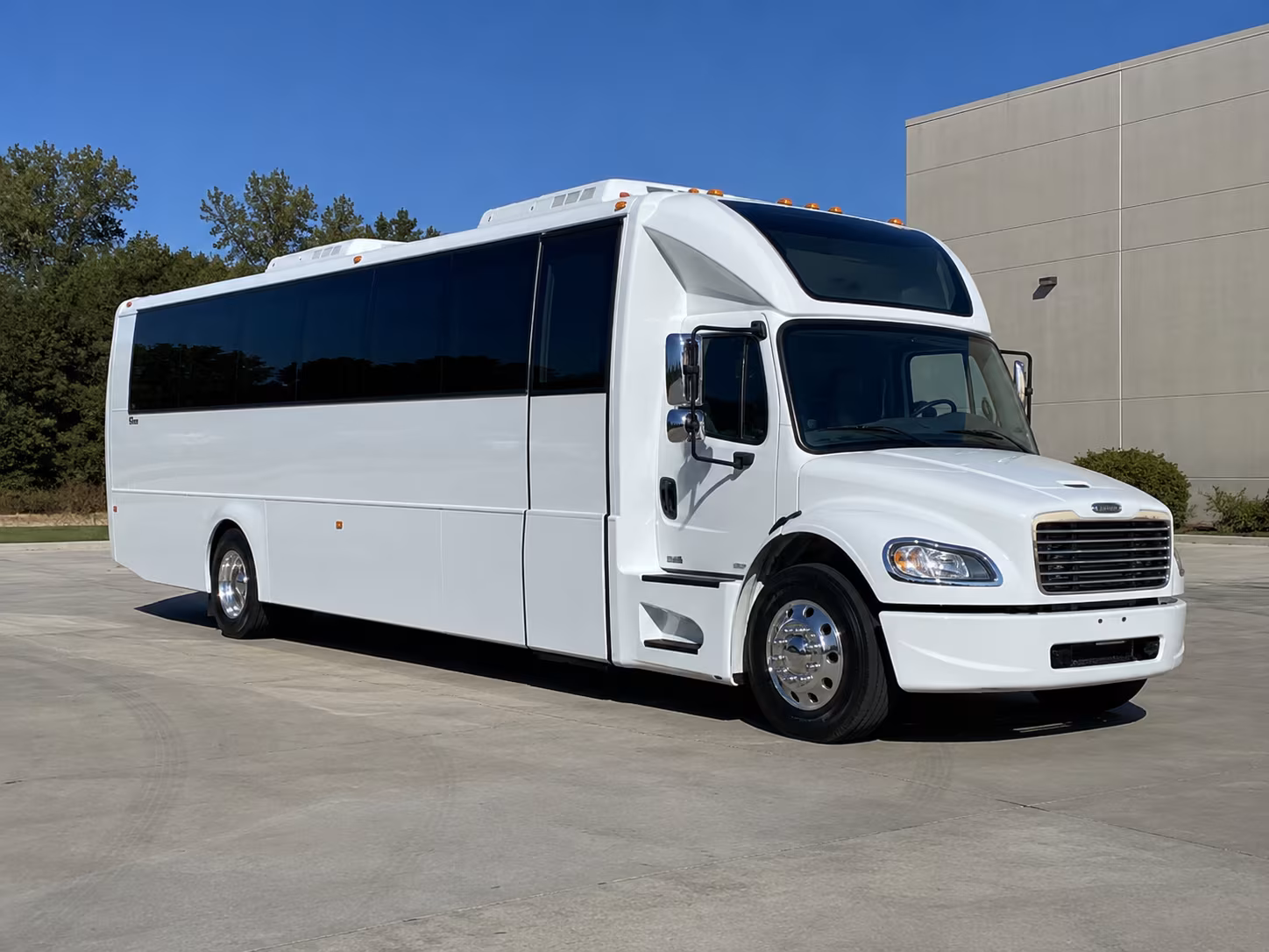 sammamish 28 passenger party bus